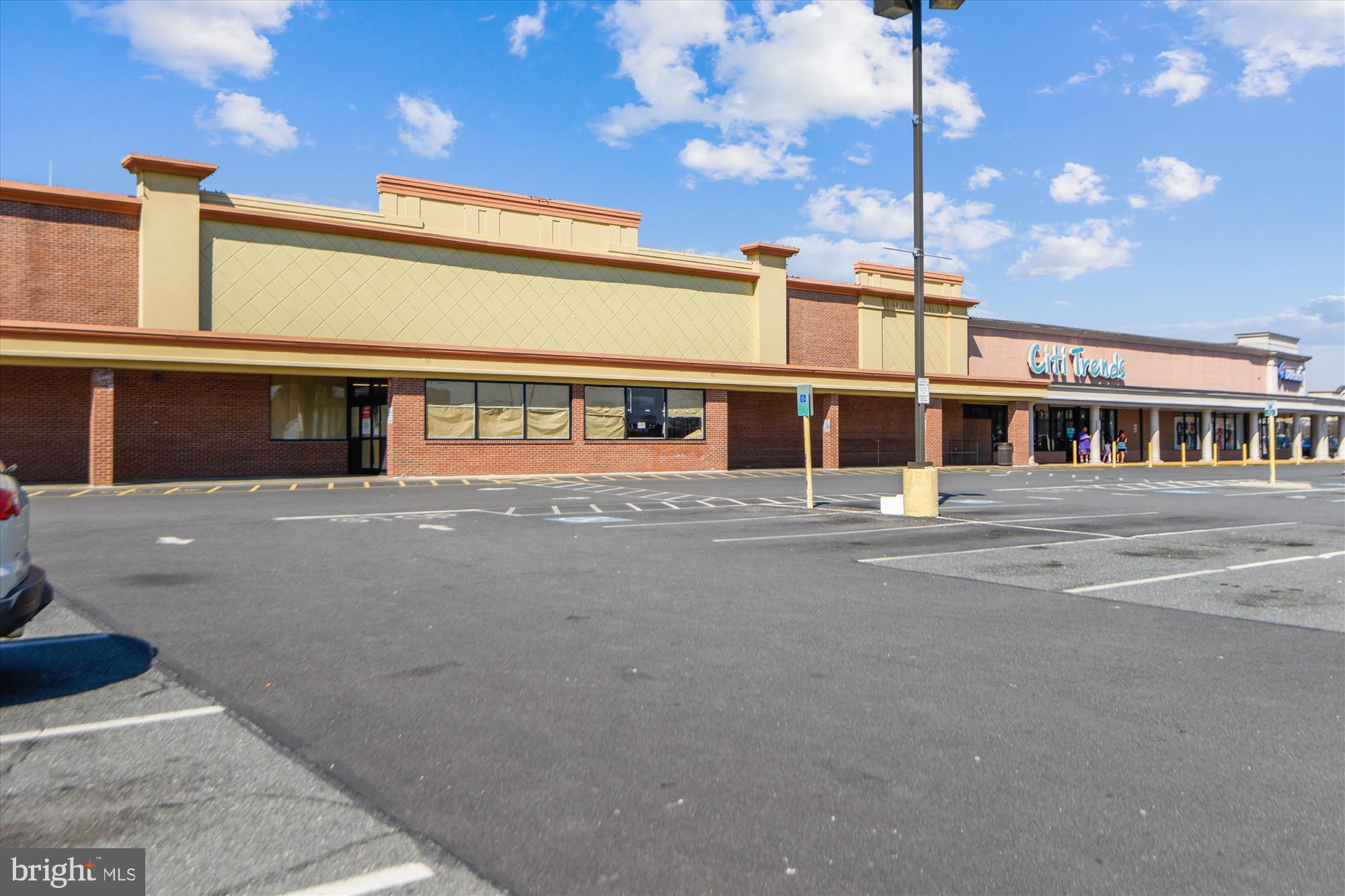 STRATFORD PLACE - Residential