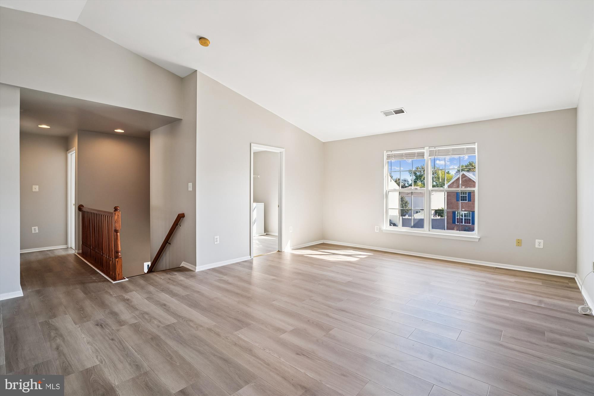 STRATFORD PLACE - Residential