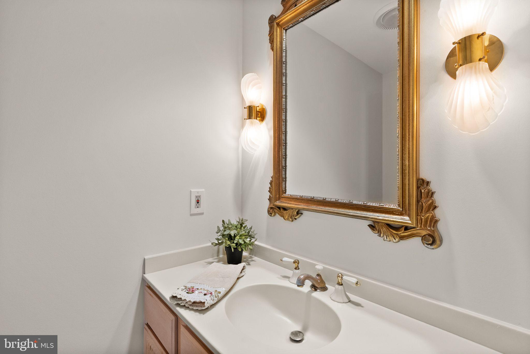 FALCONHURST - Residential