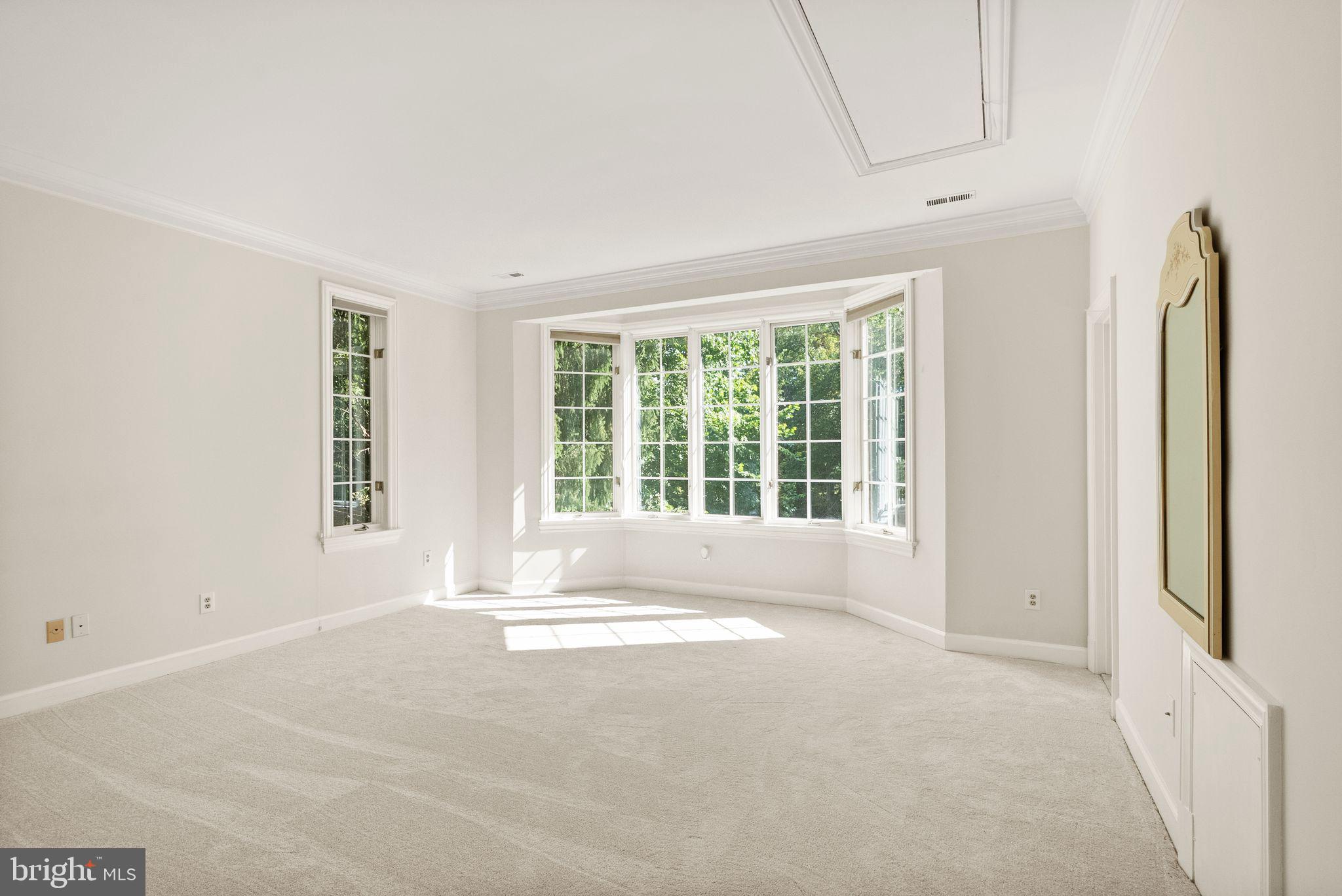 FALCONHURST - Residential