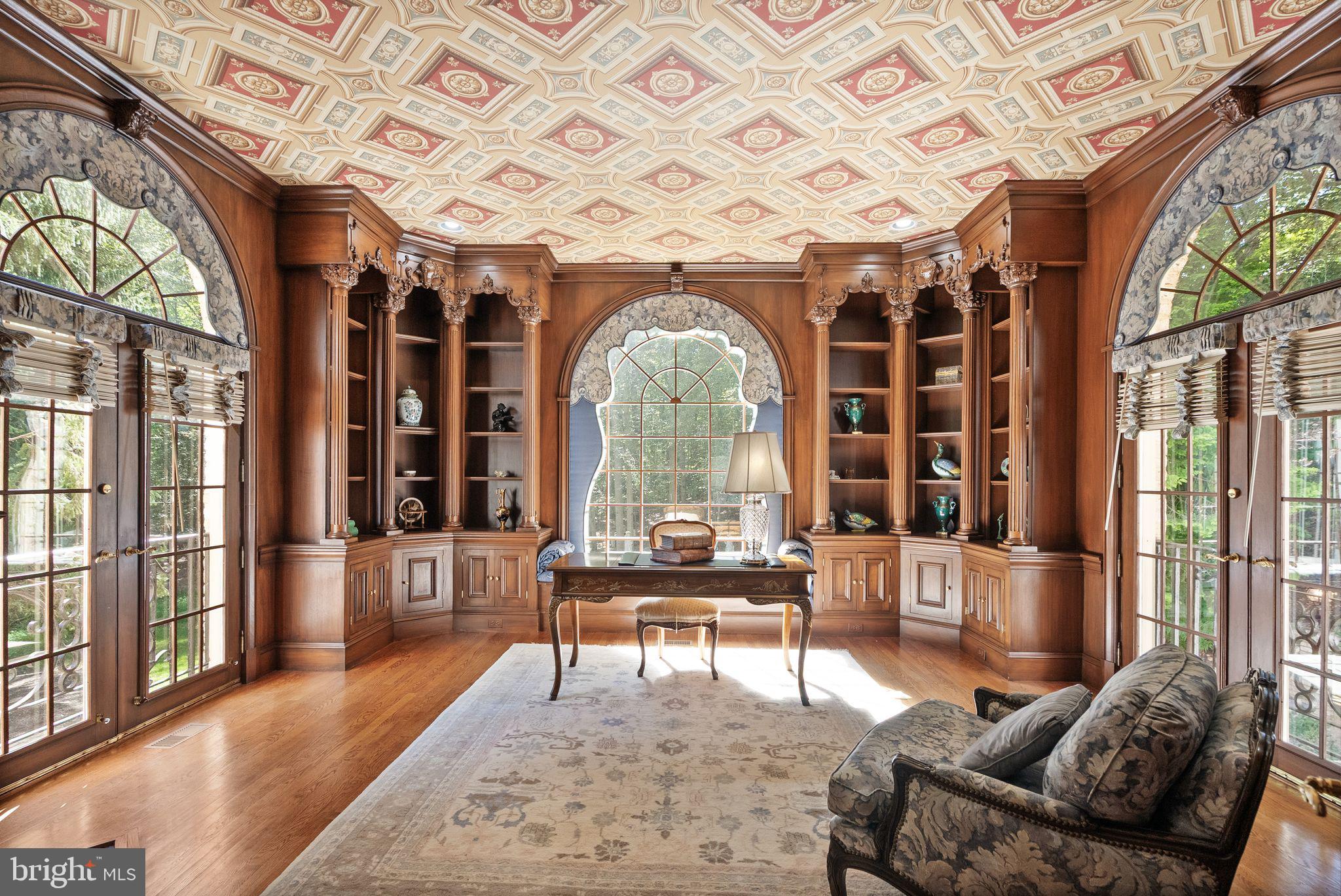 FALCONHURST - Residential