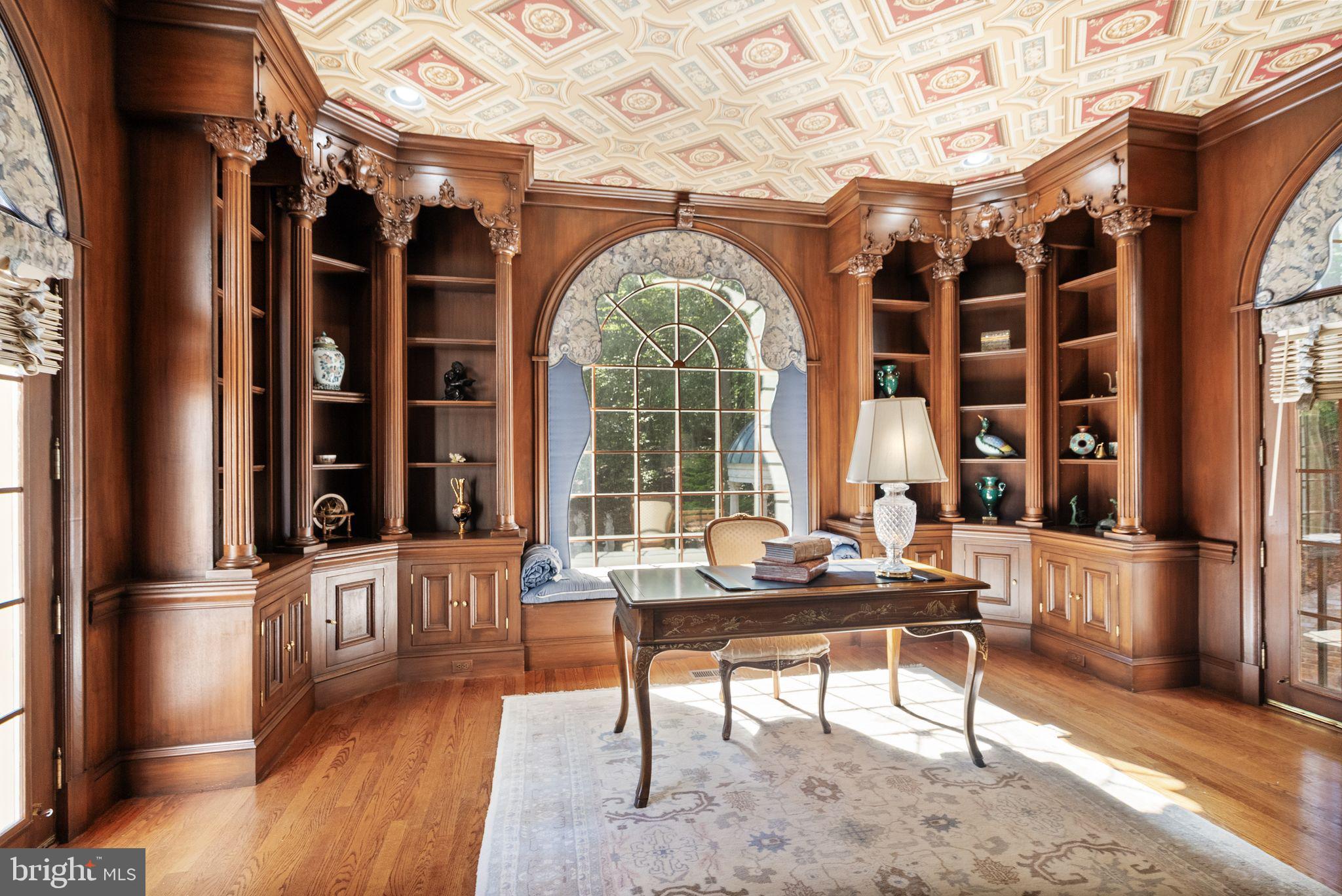 FALCONHURST - Residential