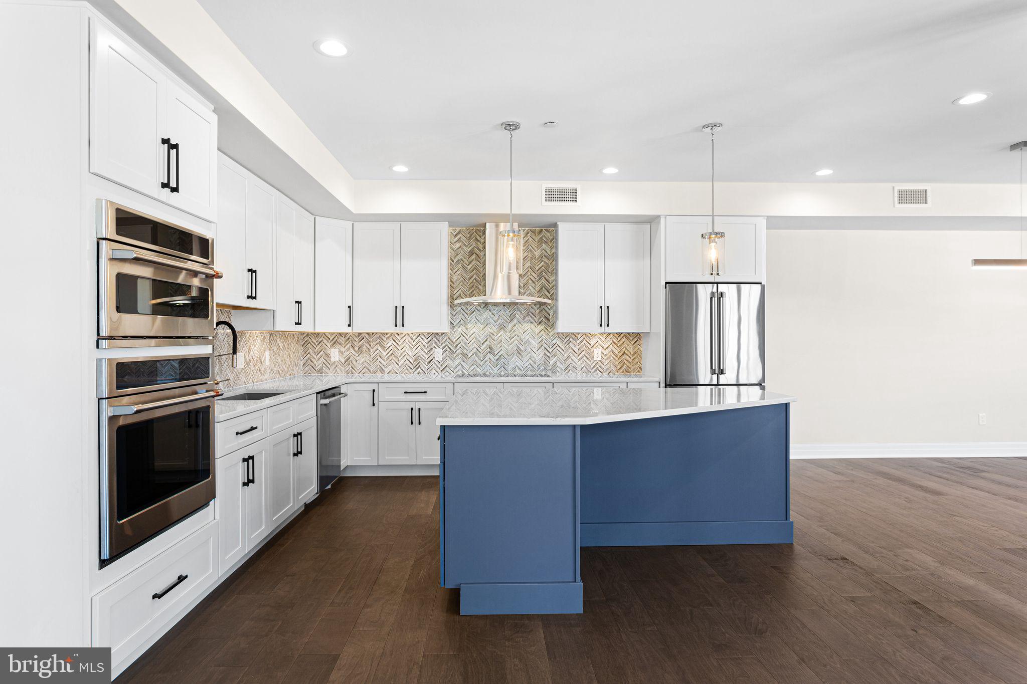 151 KINGS HIGHWAY E B