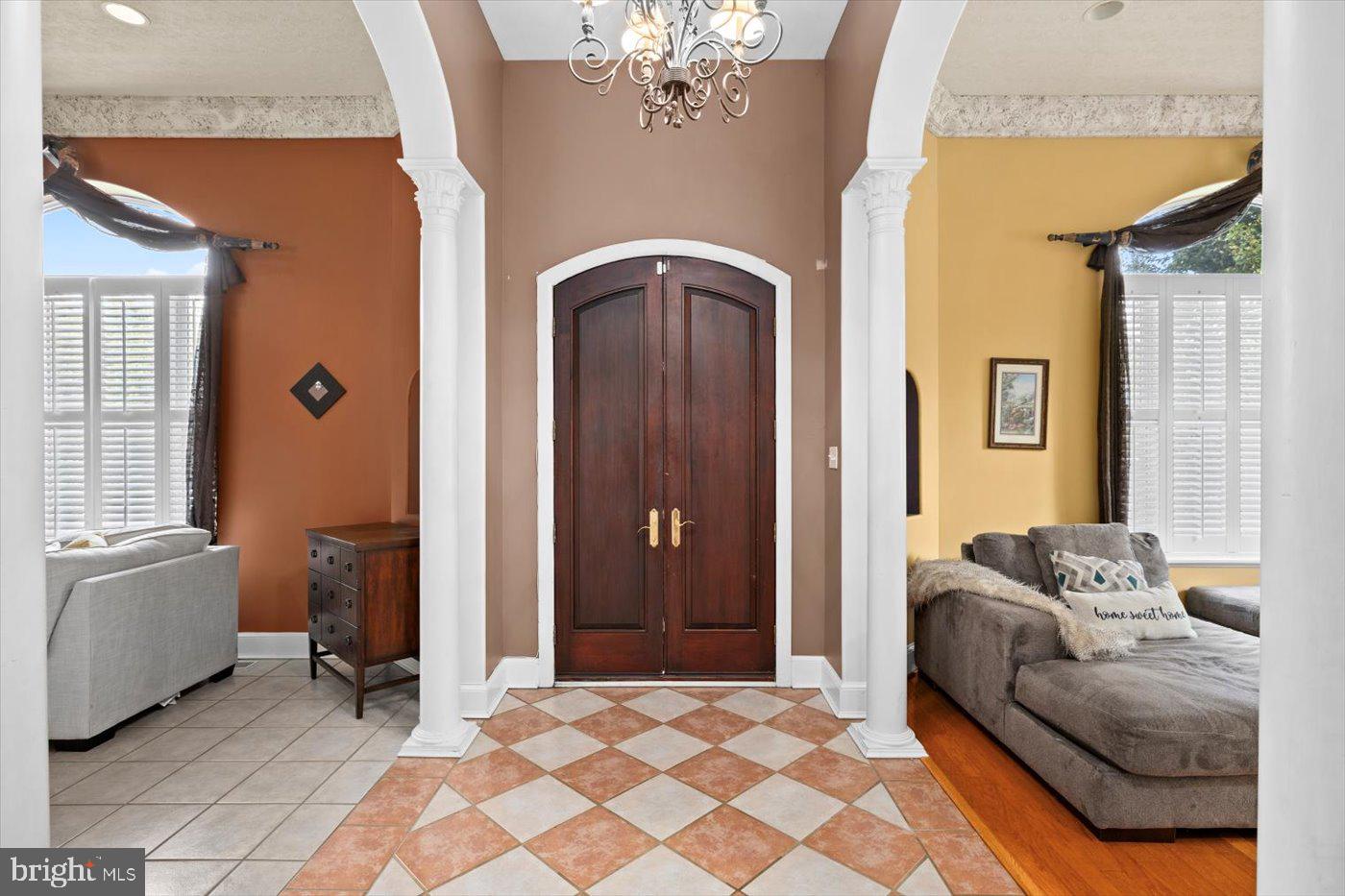 ROYAL OAKS - Residential