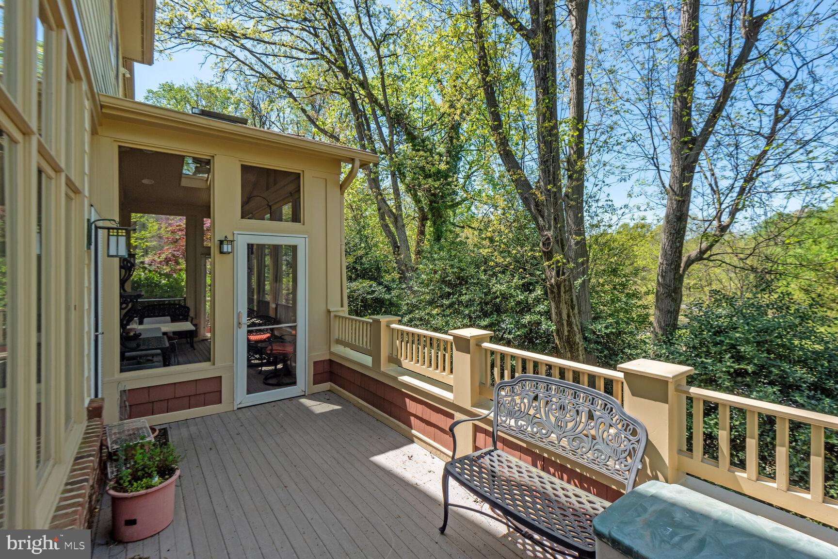 WOODMONT - Residential