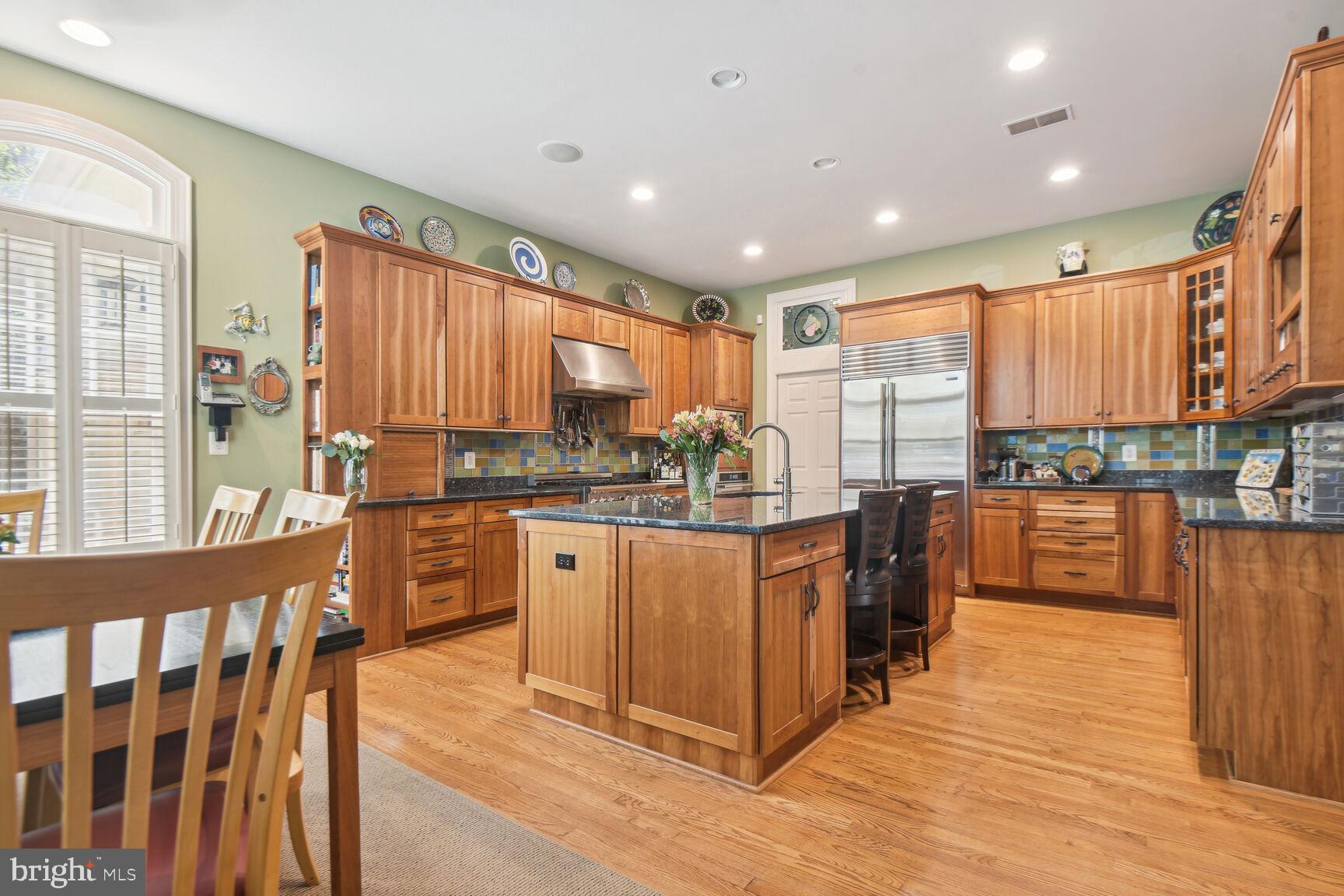 WOODMONT - Residential