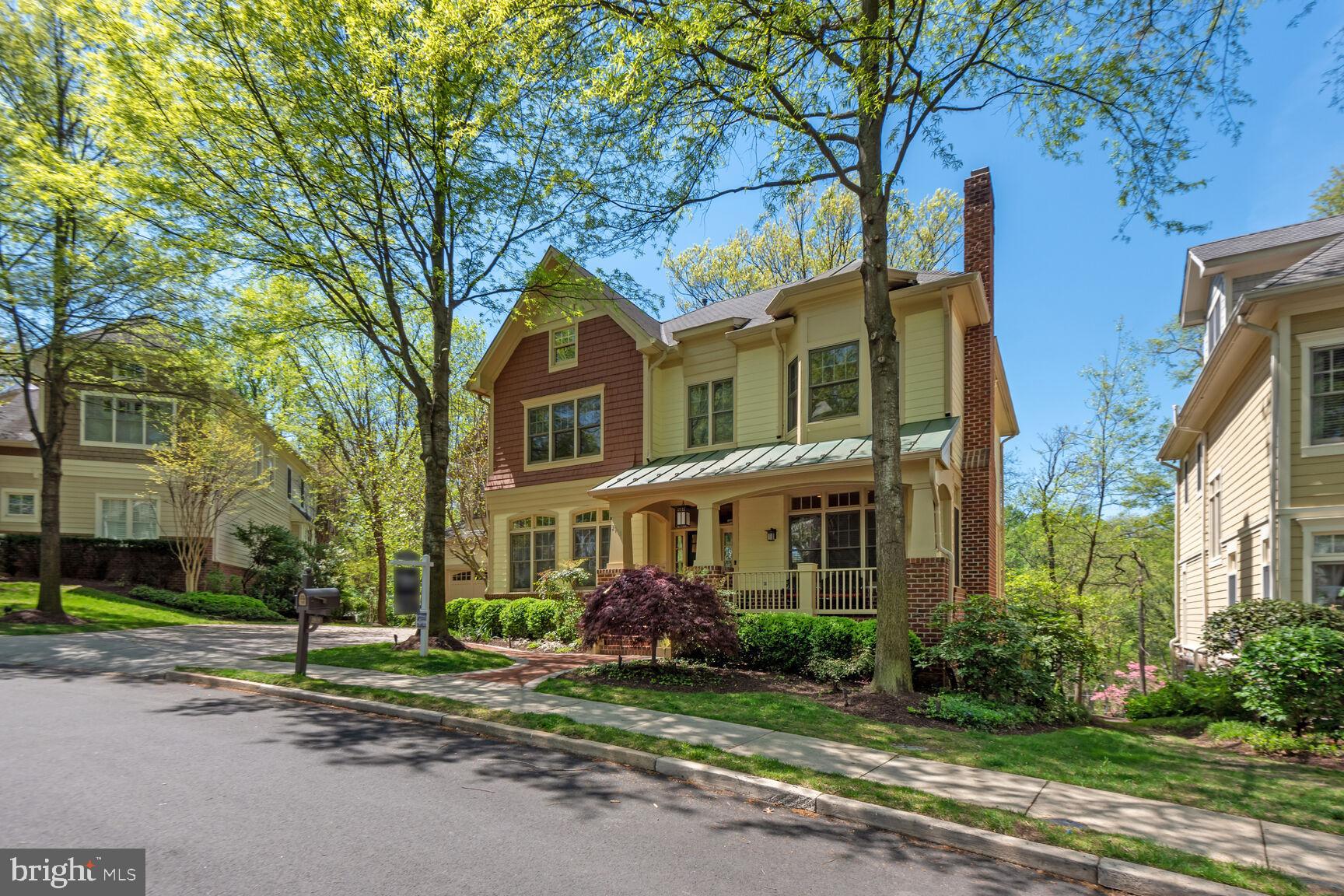 WOODMONT - Residential