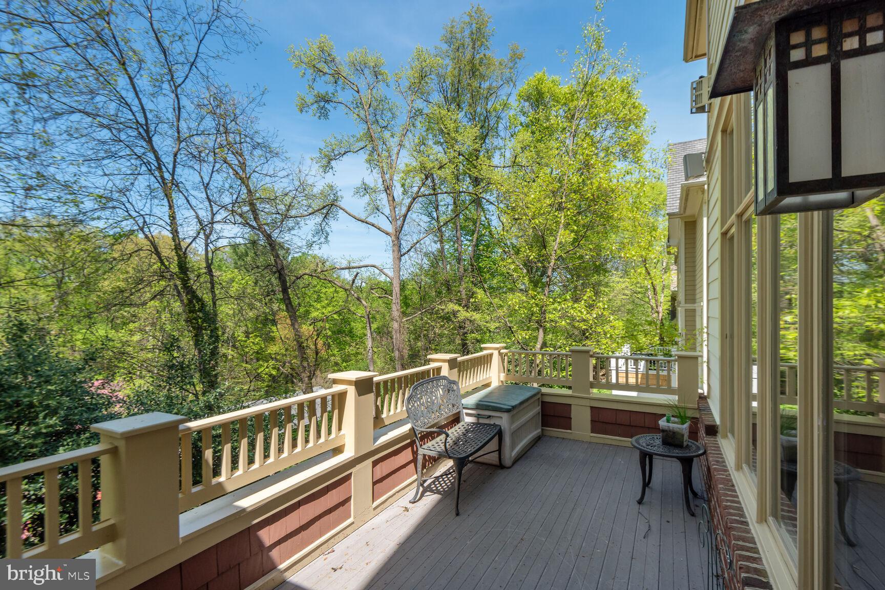 WOODMONT - Residential