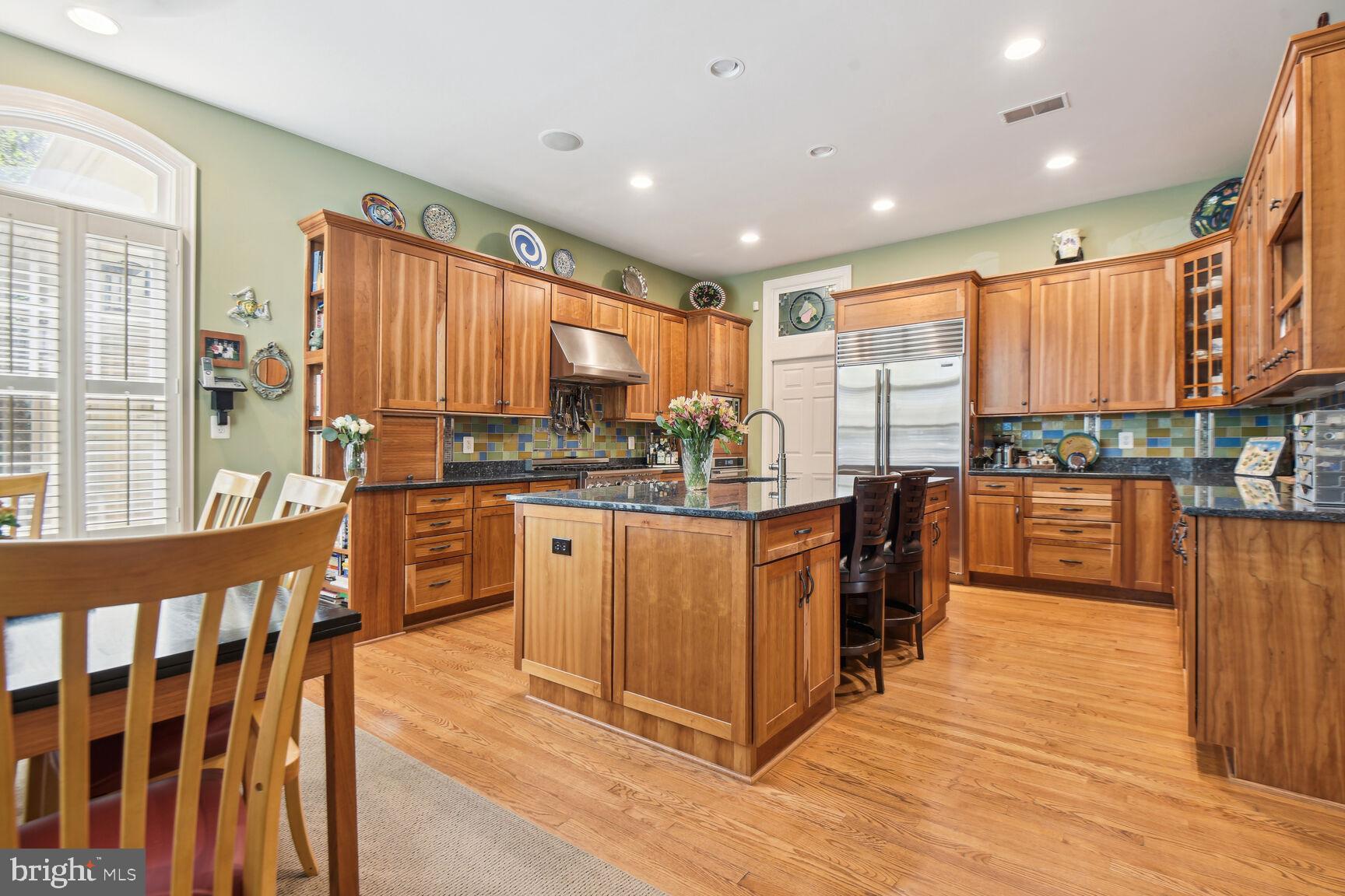 WOODMONT - Residential