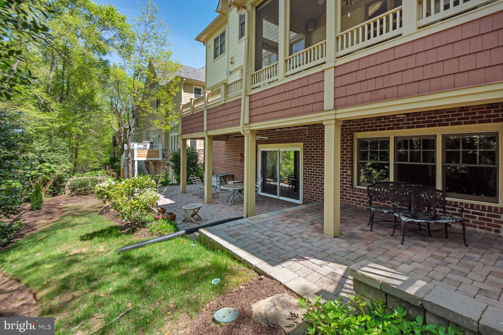 WOODMONT - Residential