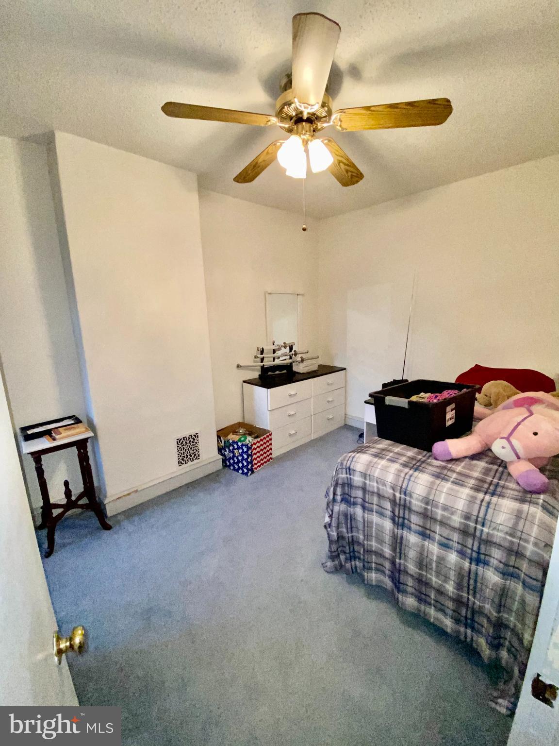 BRIDESBURG - Residential