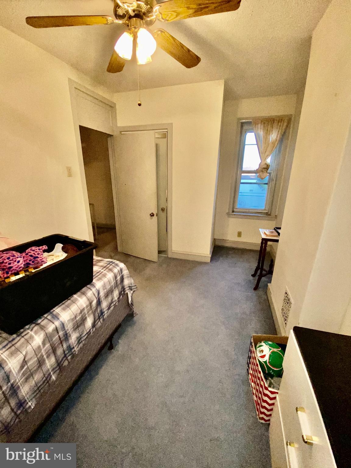 BRIDESBURG - Residential