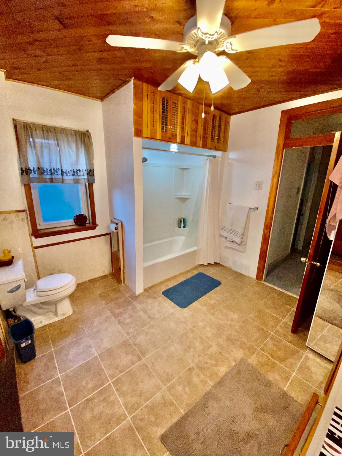 BRIDESBURG - Residential