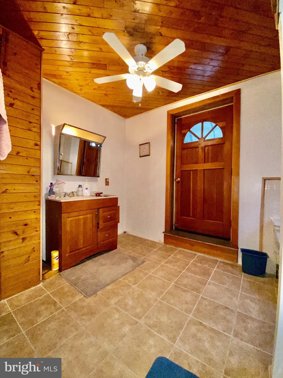 BRIDESBURG - Residential