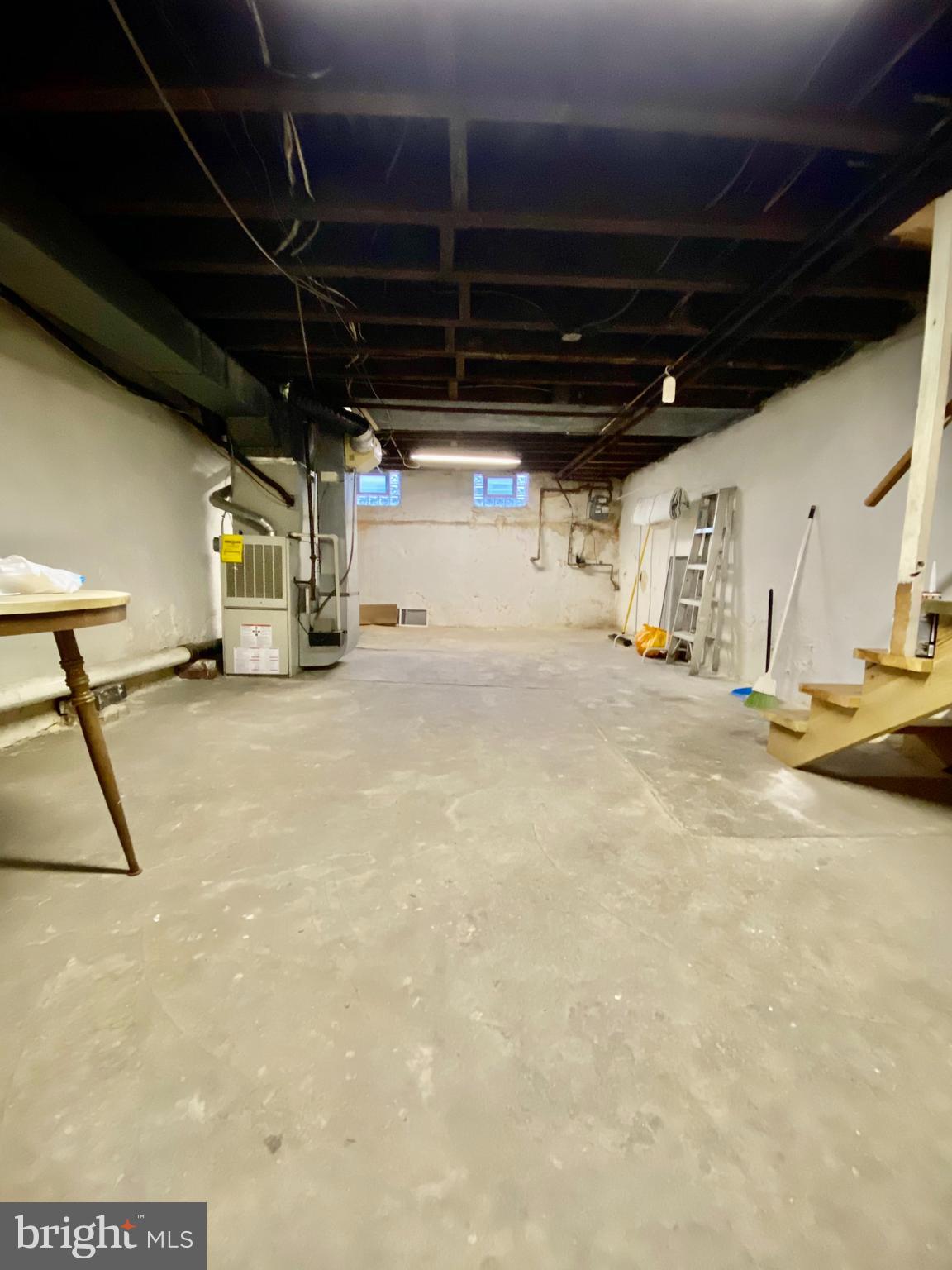 BRIDESBURG - Residential