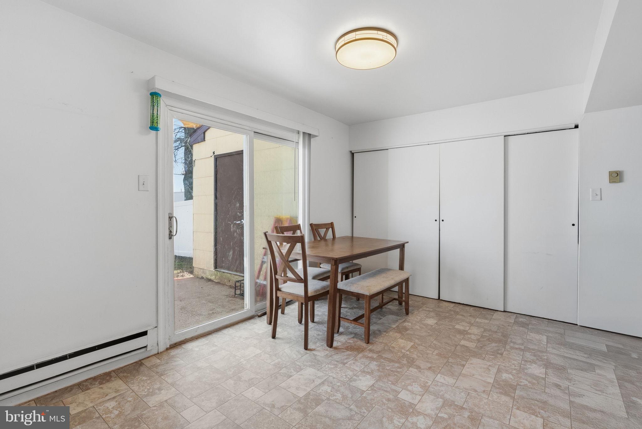 CEDAR GROVE ESTS - Residential