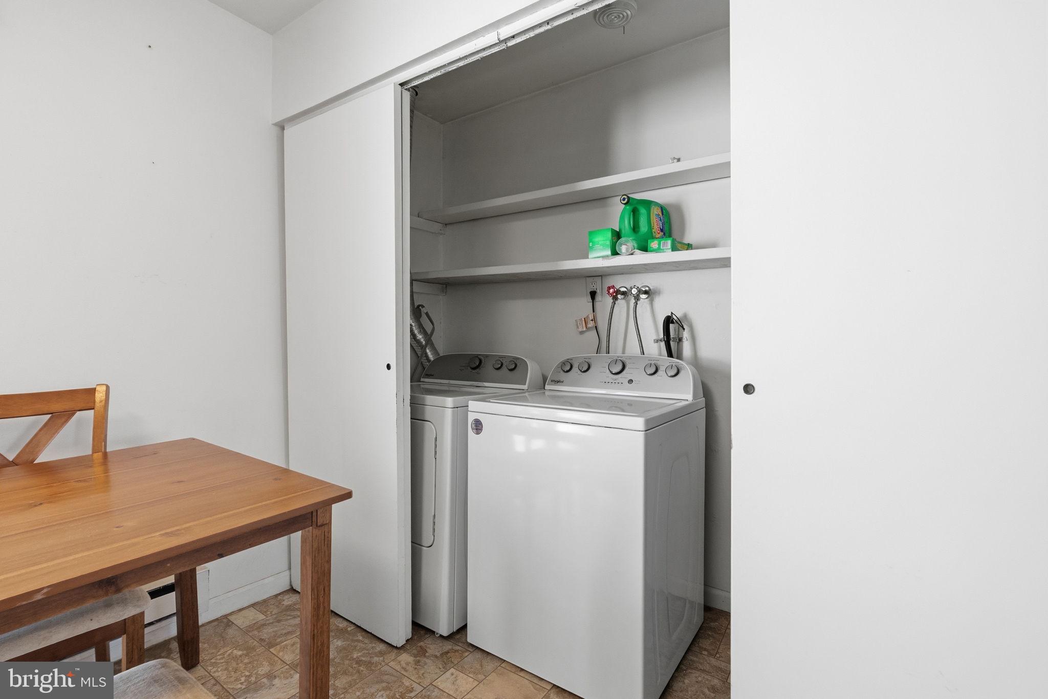 CEDAR GROVE ESTS - Residential