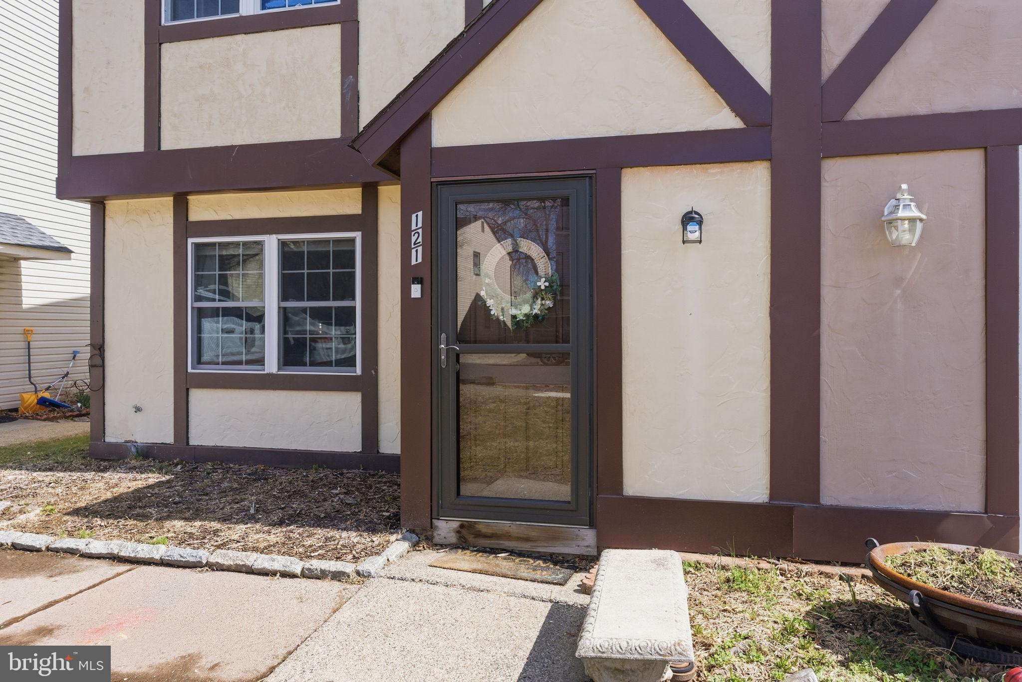 CEDAR GROVE ESTS - Residential