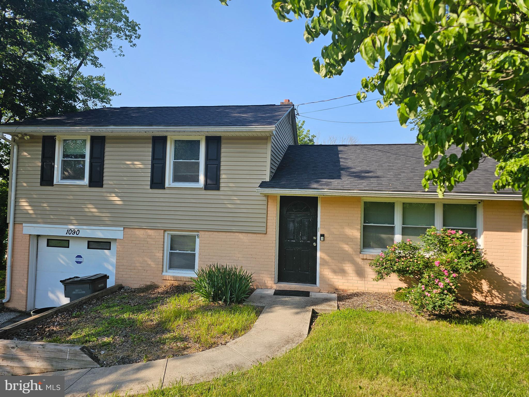 1090 LEVENGOOD ROAD