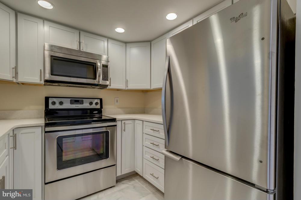 THOREAU PLACE CONDOS - Residential Lease