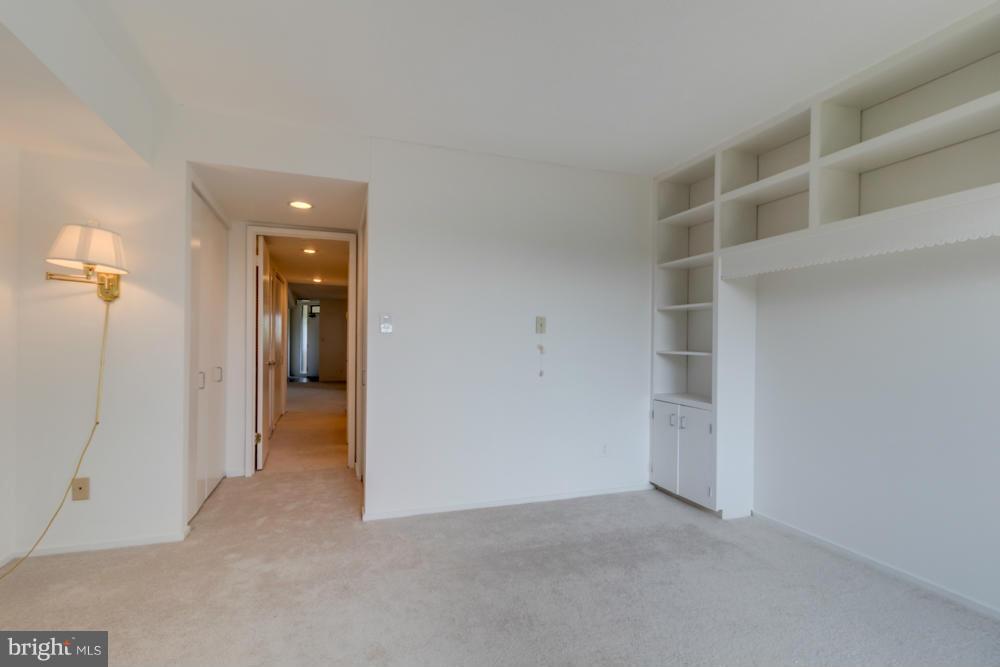 THOREAU PLACE CONDOS - Residential Lease