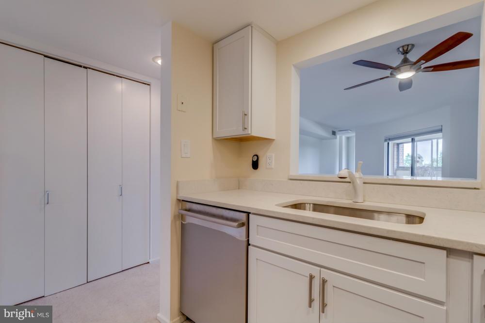 THOREAU PLACE CONDOS - Residential Lease