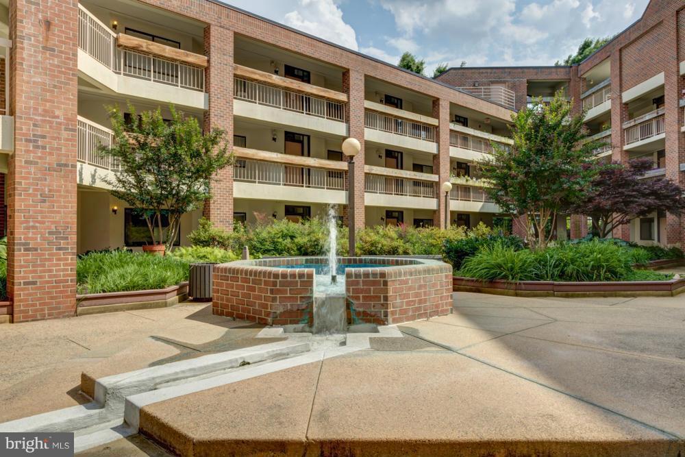 THOREAU PLACE CONDOS - Residential Lease