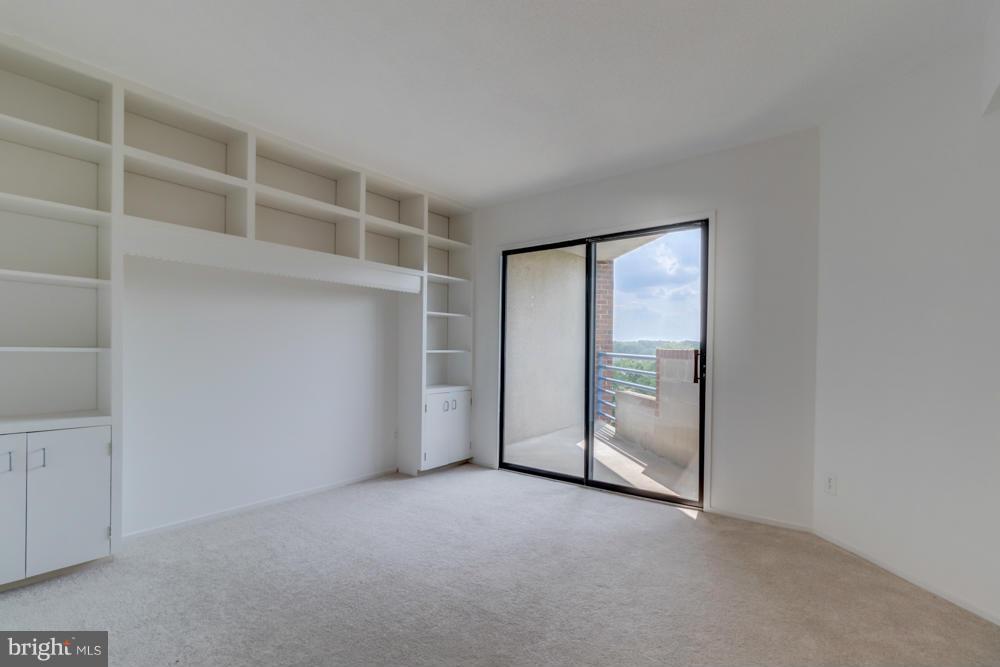 THOREAU PLACE CONDOS - Residential Lease