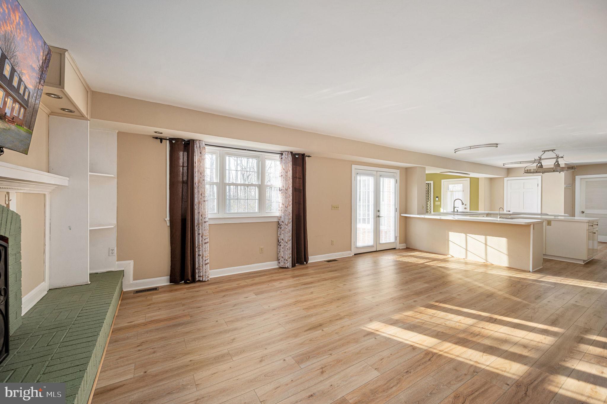 RIVER RIDGE ESTATES - Residential