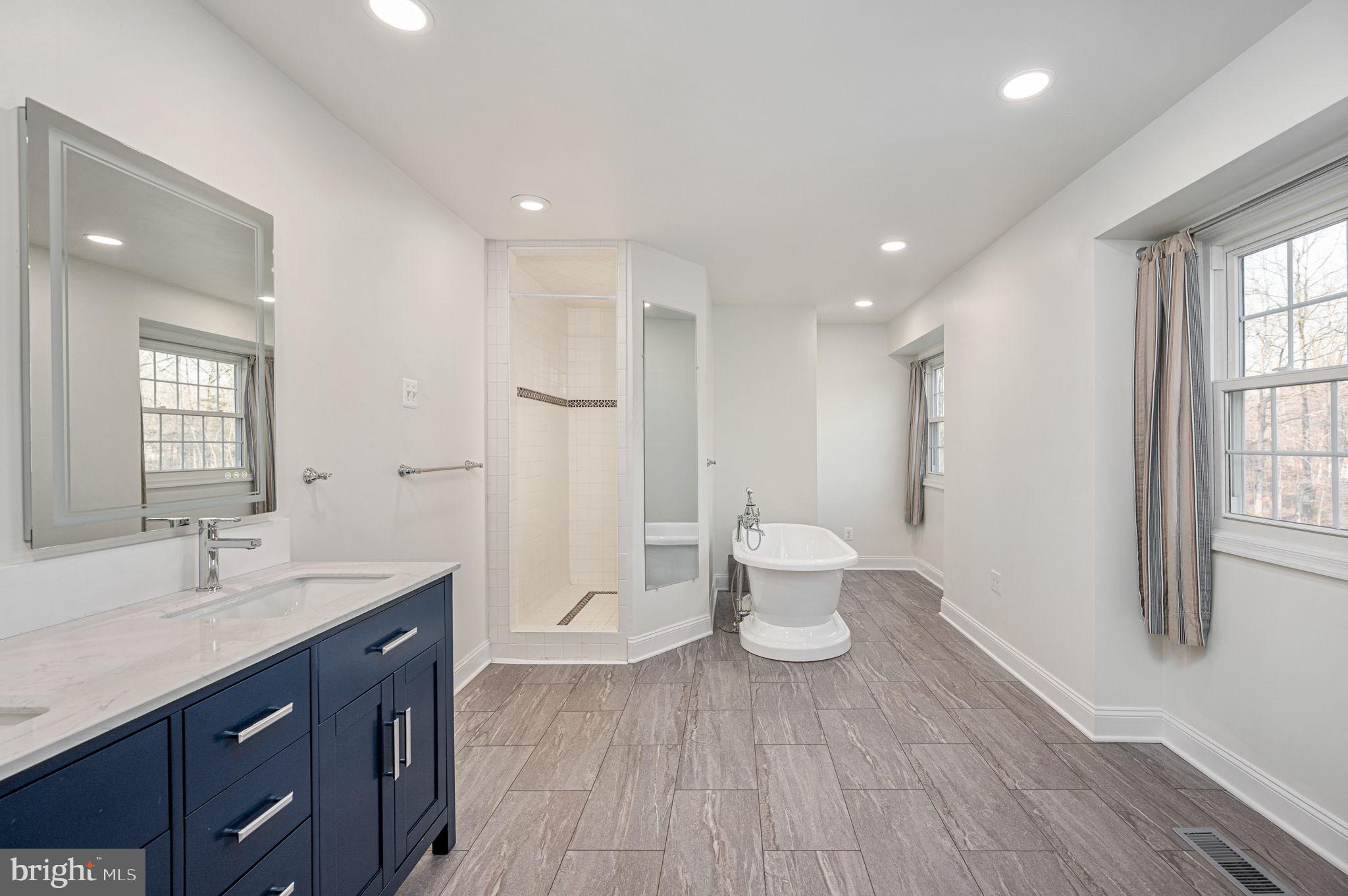 RIVER RIDGE ESTATES - Residential