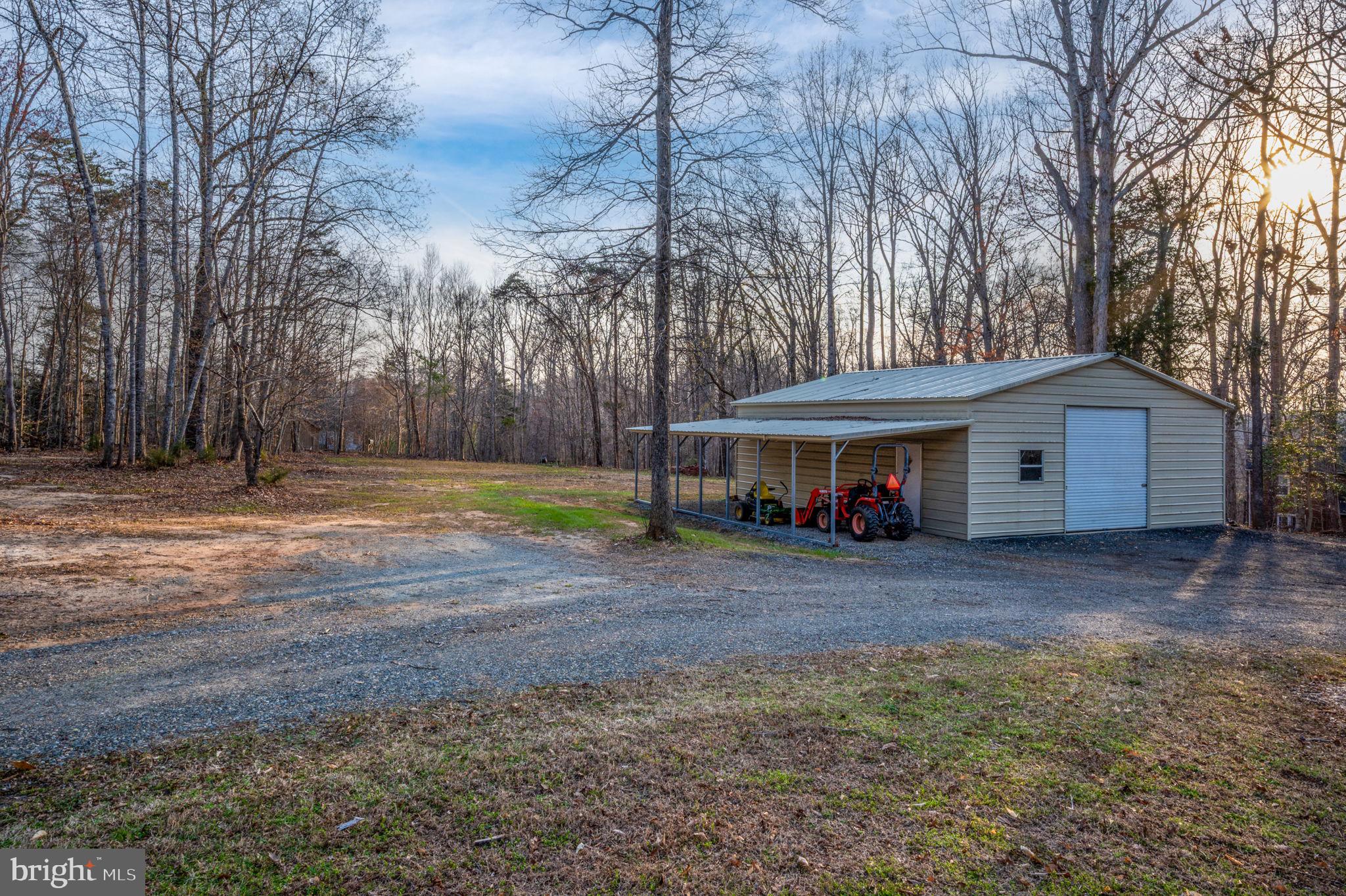 RIVER RIDGE ESTATES - Residential