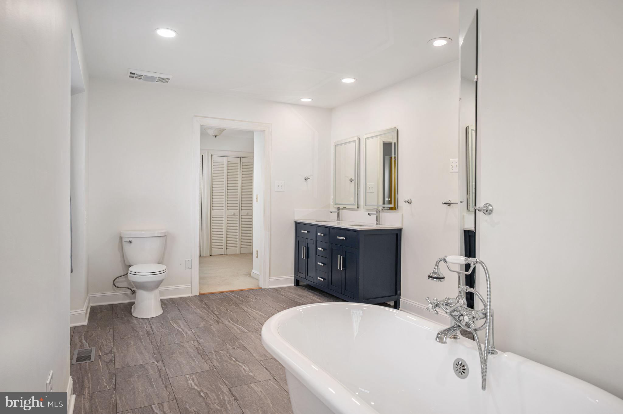 RIVER RIDGE ESTATES - Residential