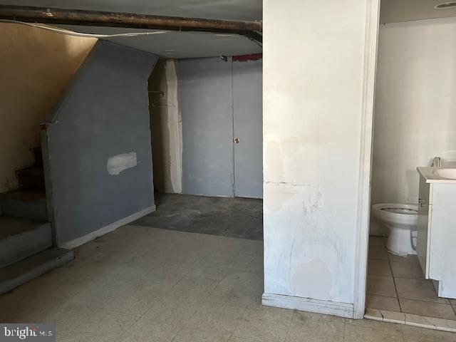 OXFORD CIRCLE - Residential