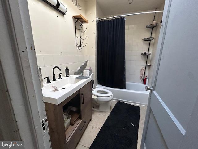 OXFORD CIRCLE - Residential