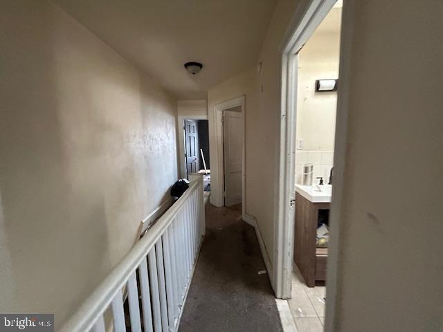 OXFORD CIRCLE - Residential