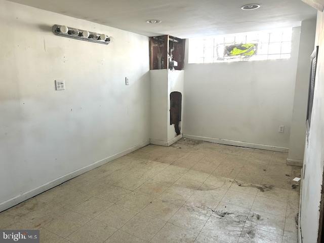 OXFORD CIRCLE - Residential