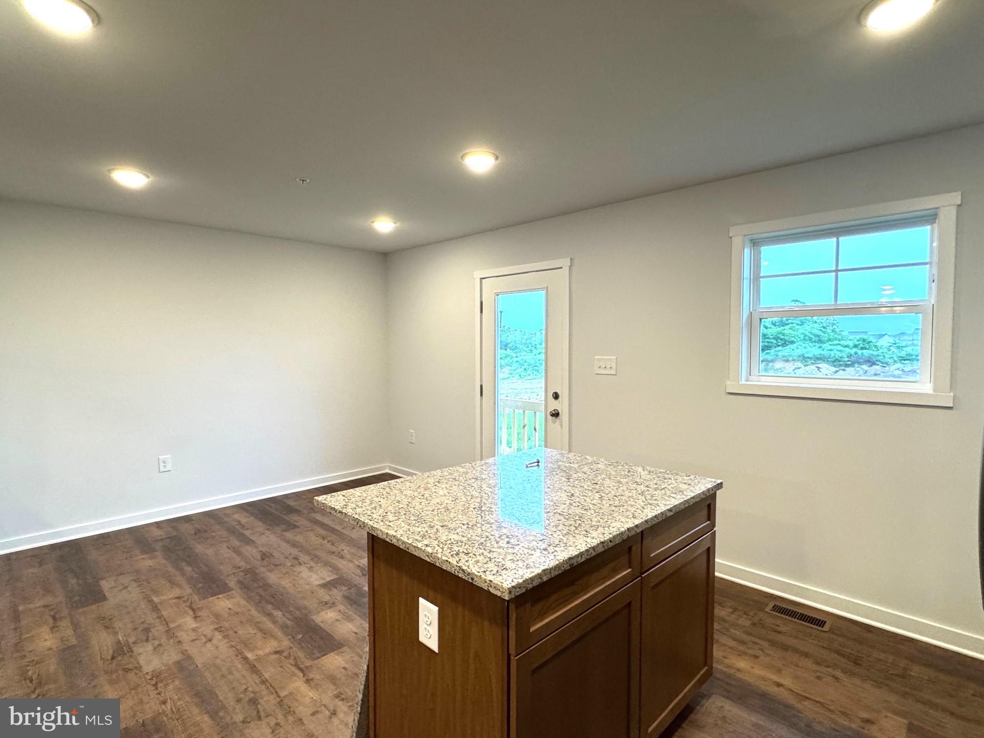 HERITAGE HILLS - Residential