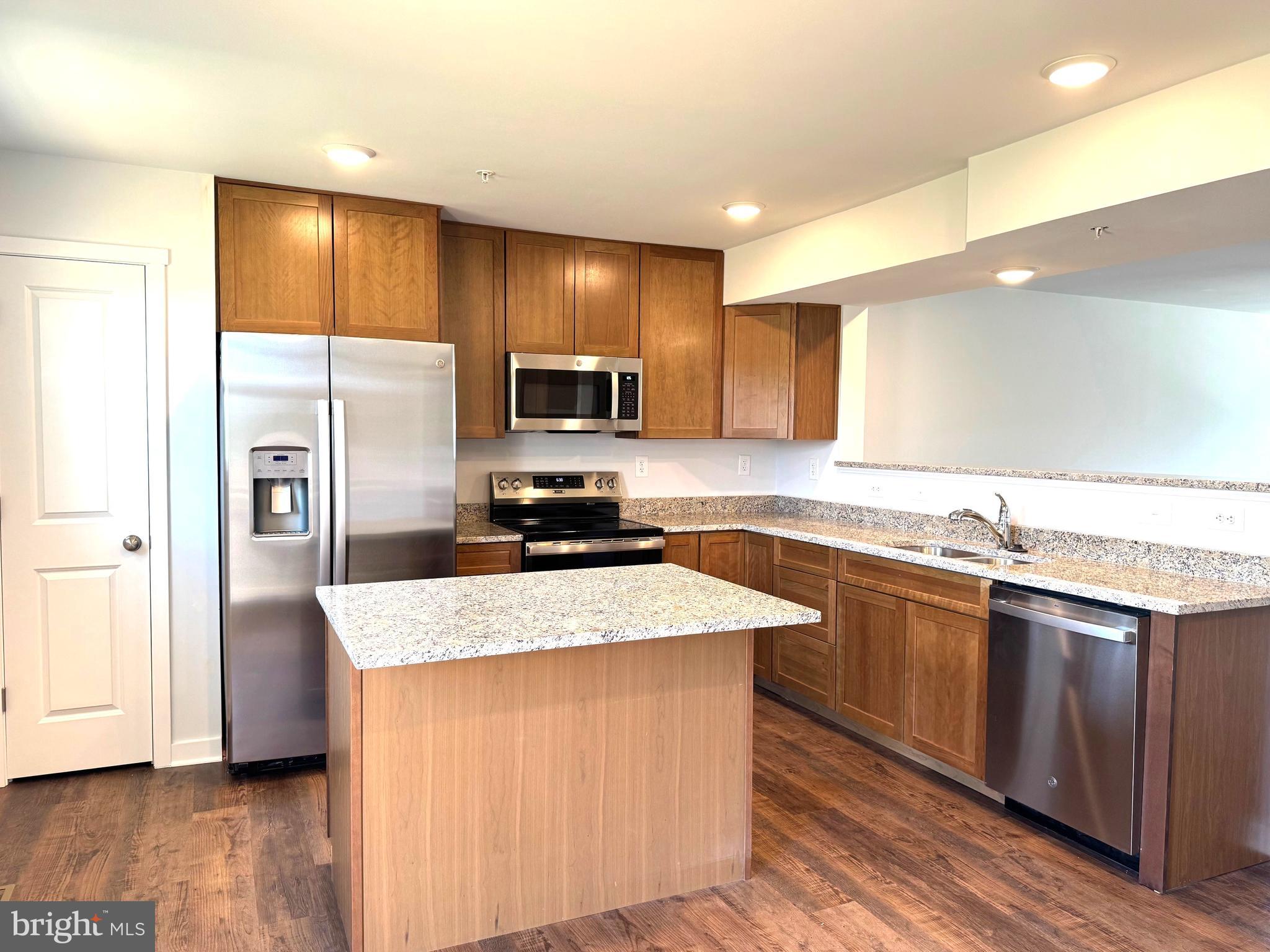 HERITAGE HILLS - Residential