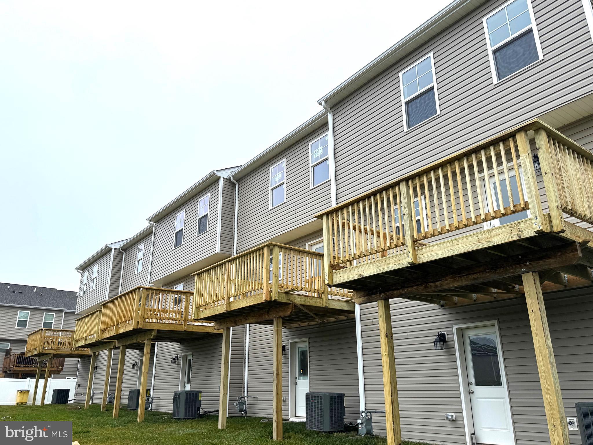 HERITAGE HILLS - Residential