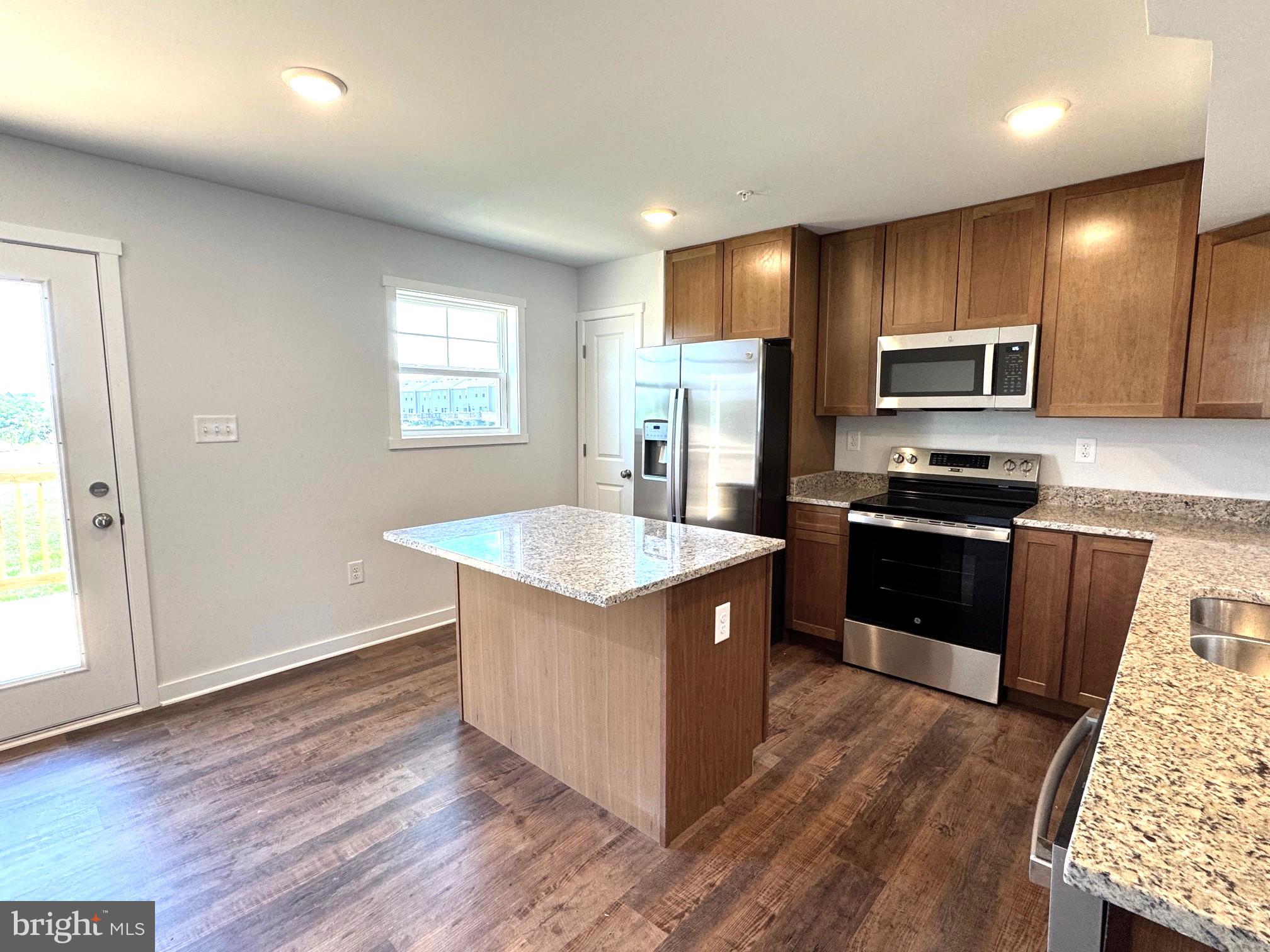 HERITAGE HILLS - Residential