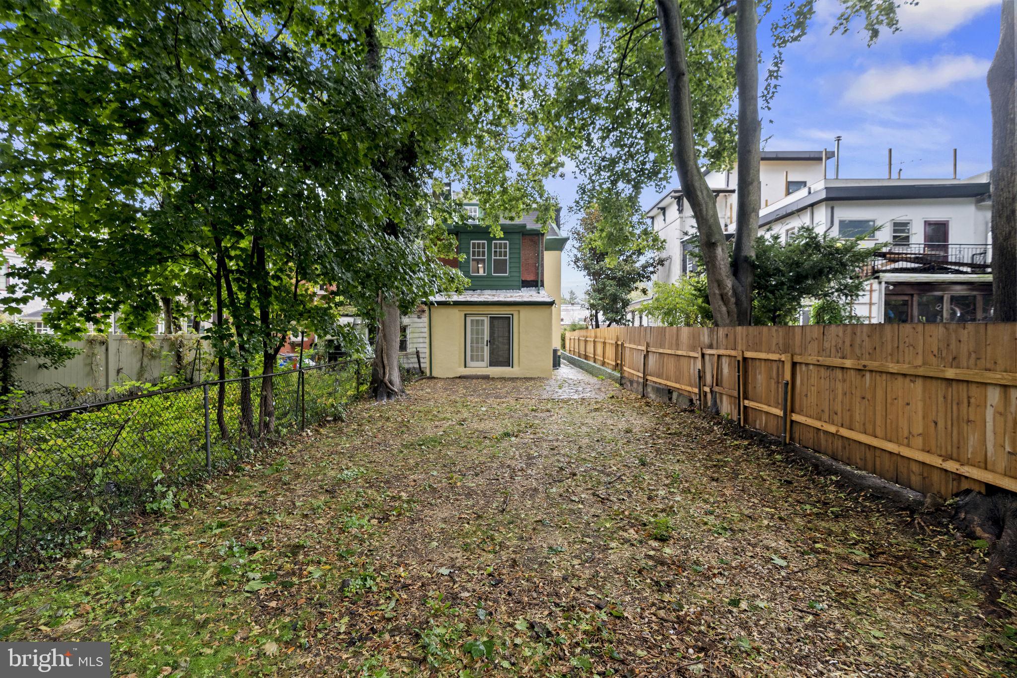 PHILADELPHIA - Residential