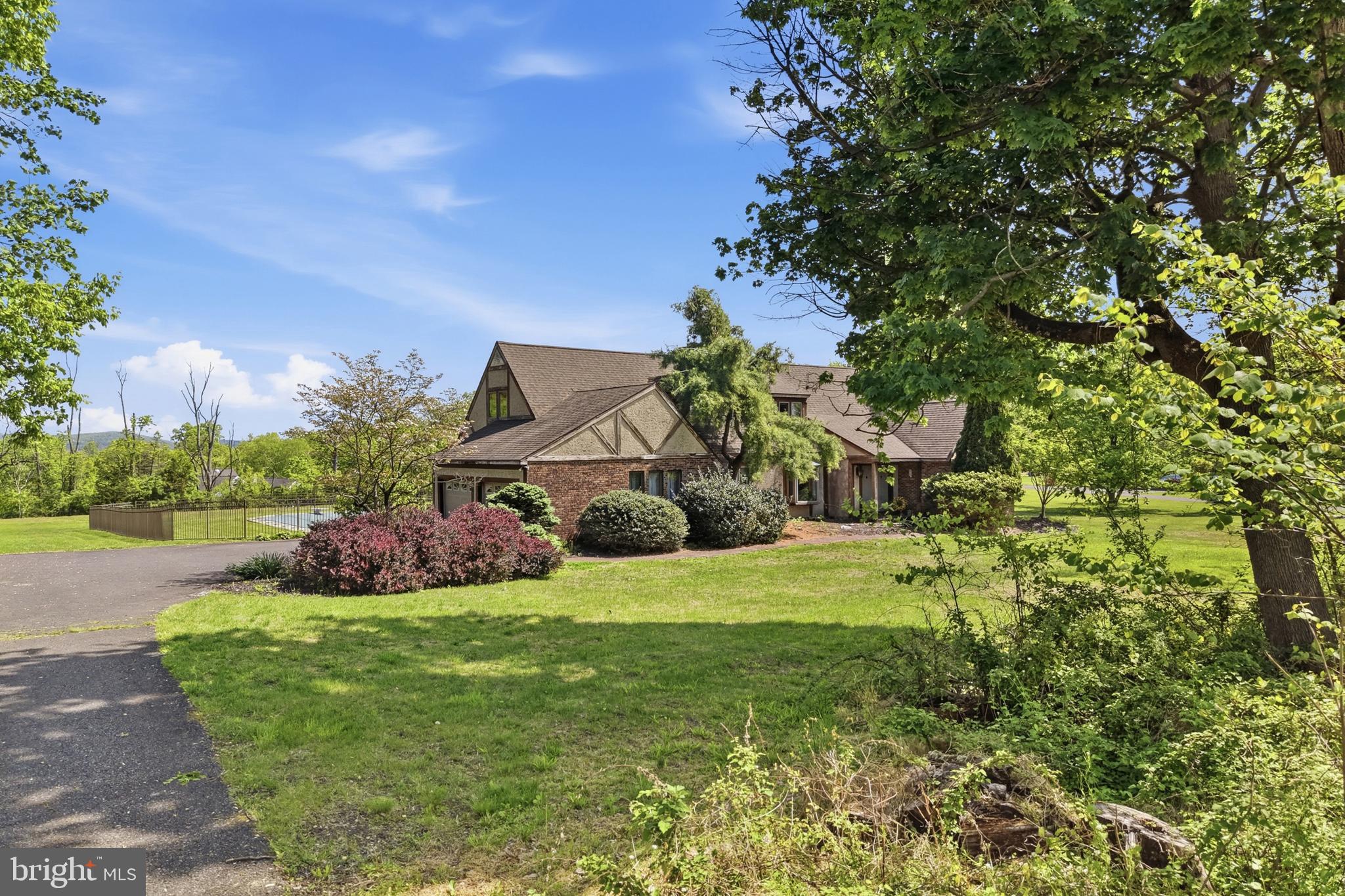 2045 ADAMS ROAD
