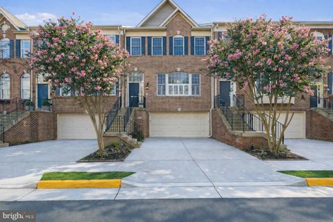 3818 ELMWOOD TOWNE WAY ALEXANDRIA VA 22303