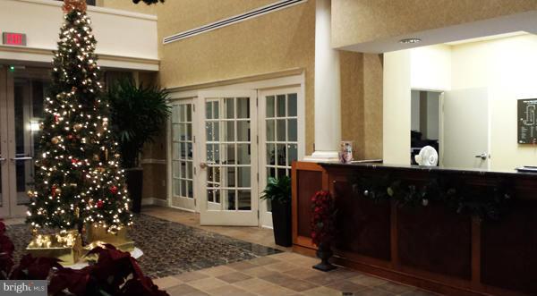 WILTON HOUSE - Residential Lease