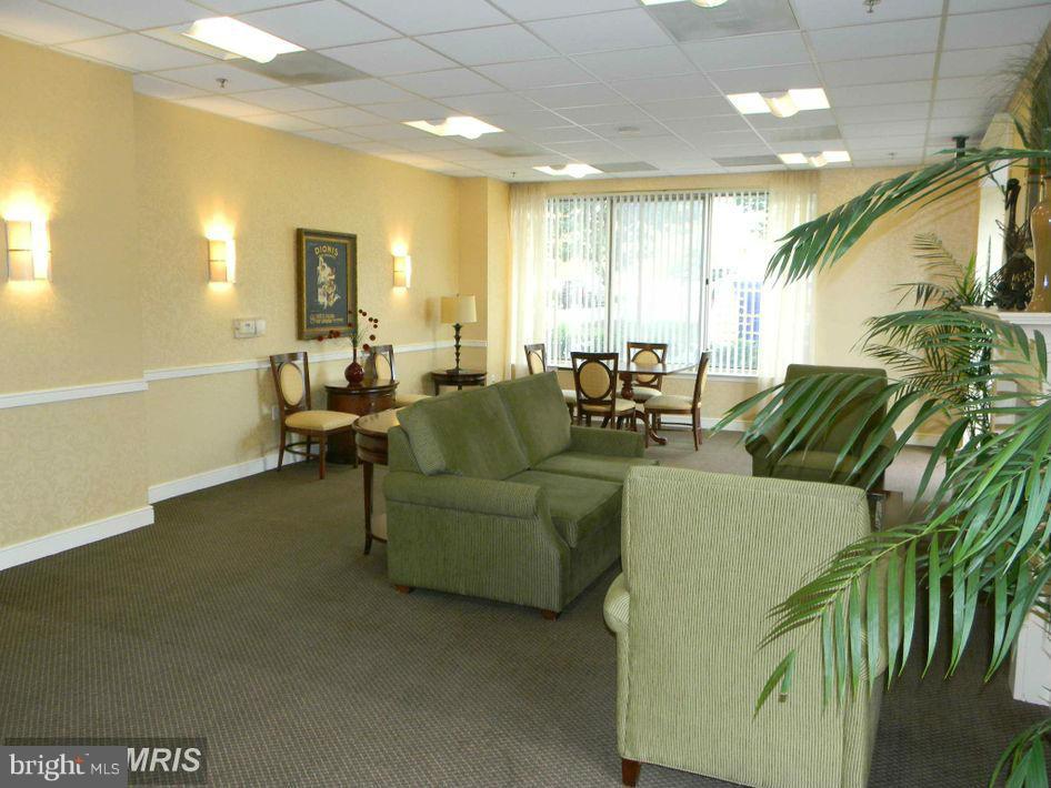 WILTON HOUSE - Residential Lease