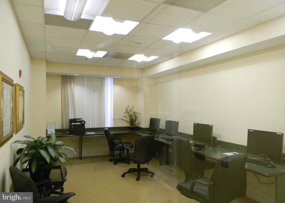 WILTON HOUSE - Residential Lease