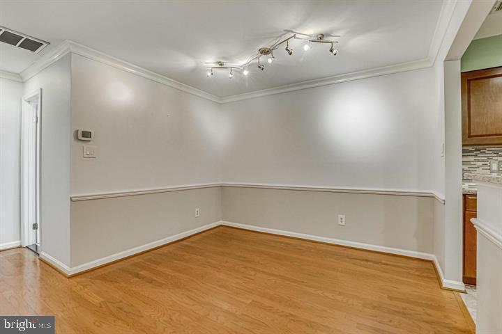 LAFAYETTE FOREST - Residential Lease