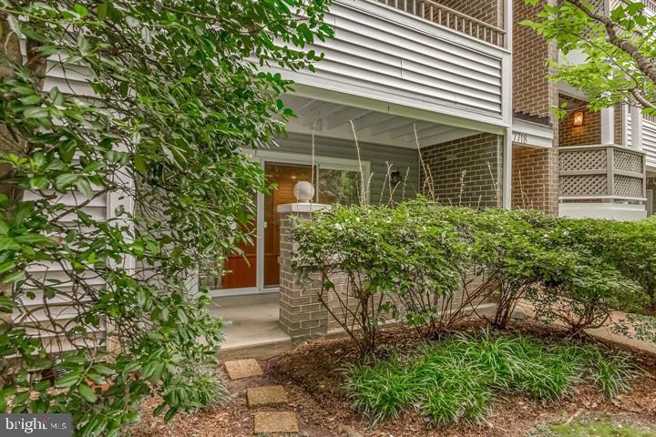 LAFAYETTE FOREST - Residential Lease