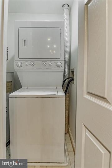 LAFAYETTE FOREST - Residential Lease