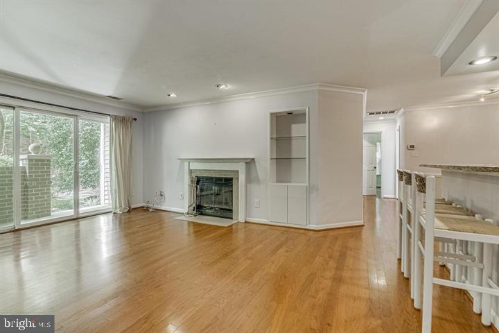 LAFAYETTE FOREST - Residential Lease